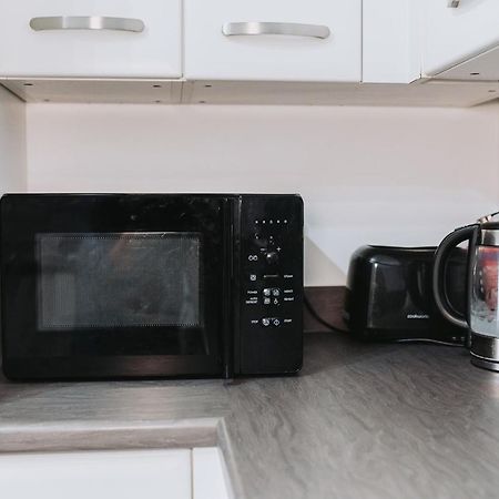 Апартаменты Deluxe 2 Bed Flat In Patchway Near Aztec West And Cribbs Causeway Бристоль Экстерьер фото